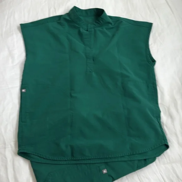 Fig scrubs - Picture 2 of 3